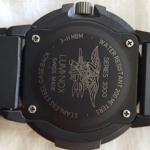 Divers watch